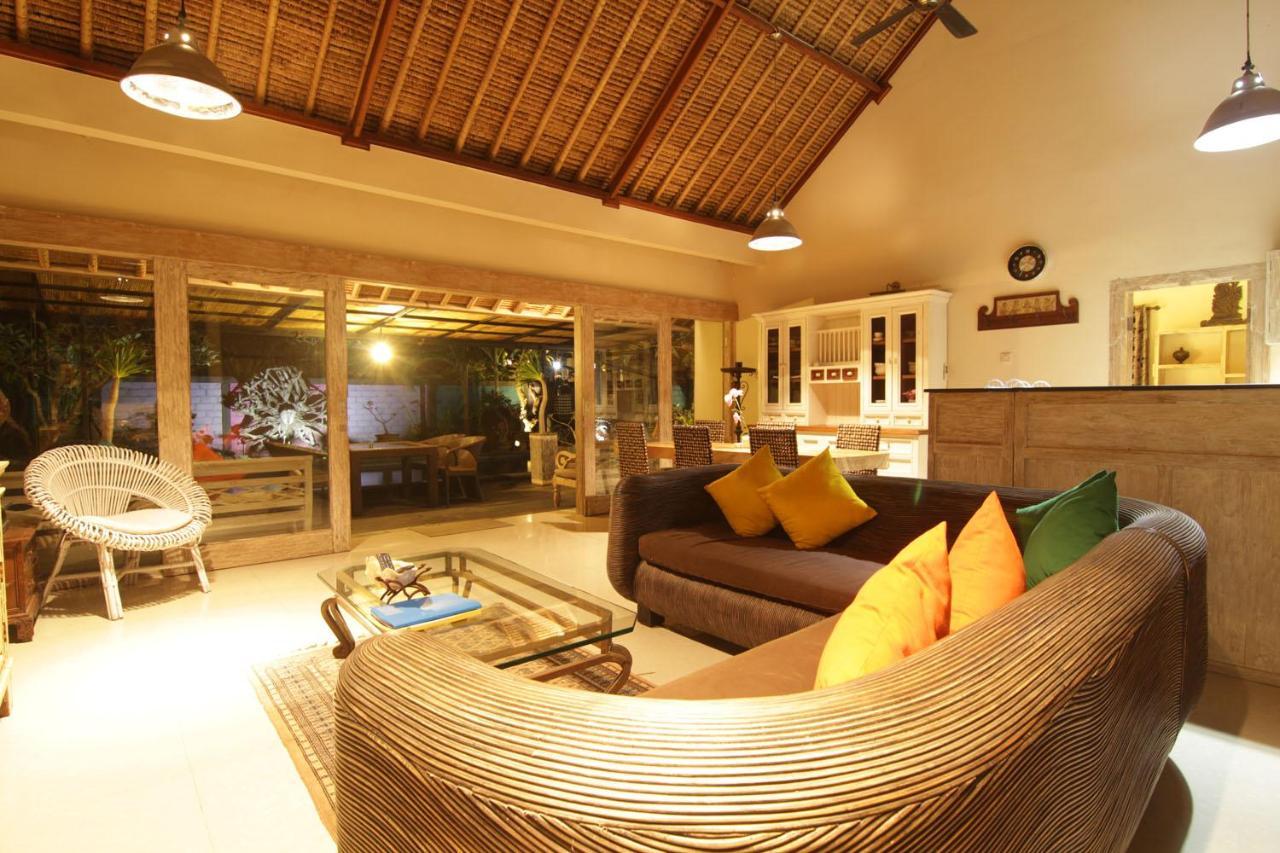 Bamboo Moon Villas Sanur  Ngoại thất bức ảnh